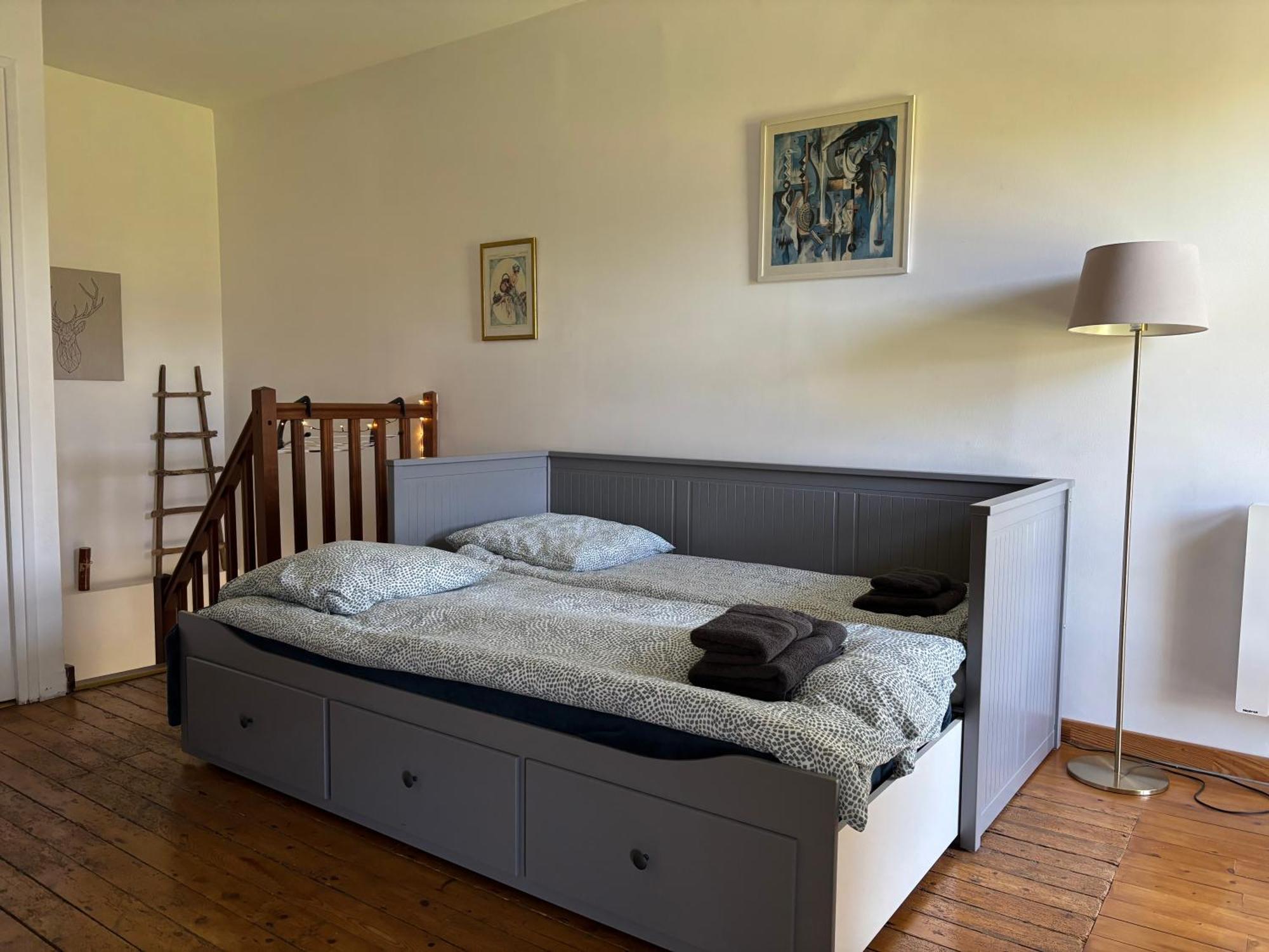 Les Douves Duplex 5 Personnes Lumineux Avec Jardin Et Terrasse Amenagee , Vue Sur Chateau A 5Mn De La Mer, Proche Omaha Beach Et Bayeux Commes Екстер'єр фото
